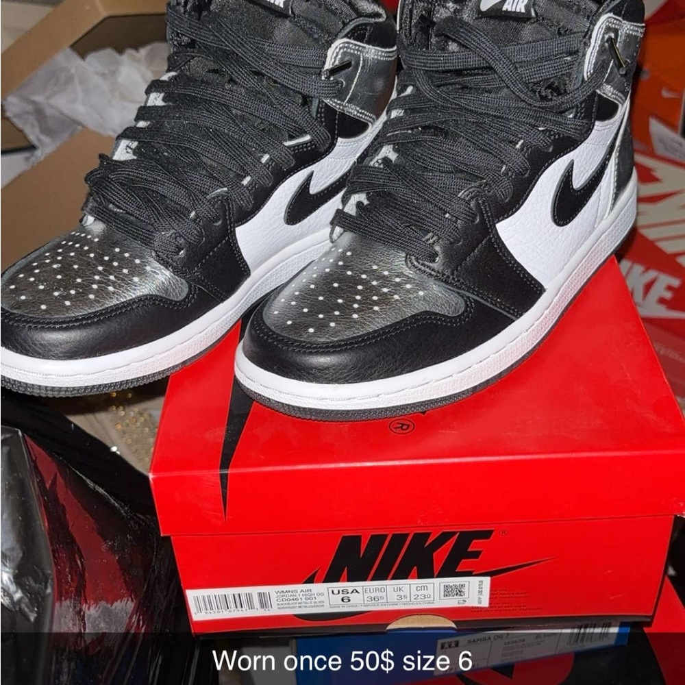 Nike Men's Black and White High-Top Sneakers
